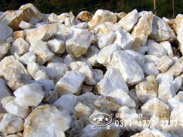 石英石粉碎机价格多少？