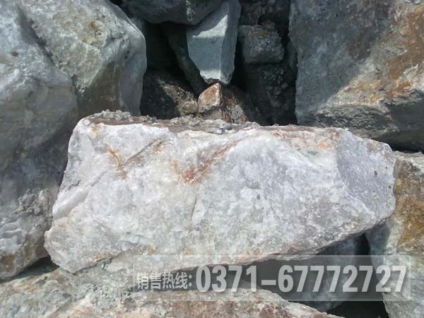 石英石制砂生产线组建方法、所需设备、工艺流程介绍