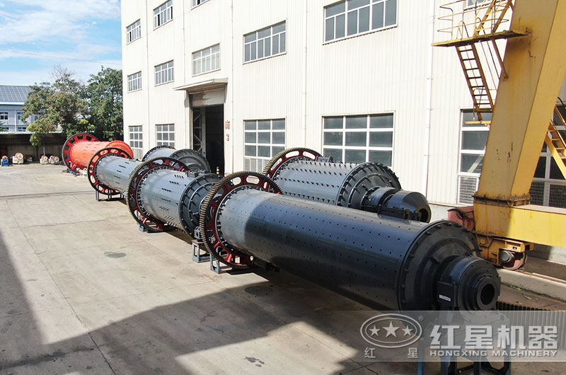 球磨机设备图片