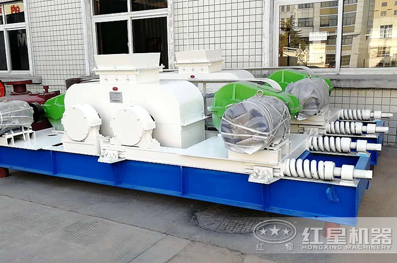 每小时200吨对辊制砂机多少钱一台？附型号和技术参数