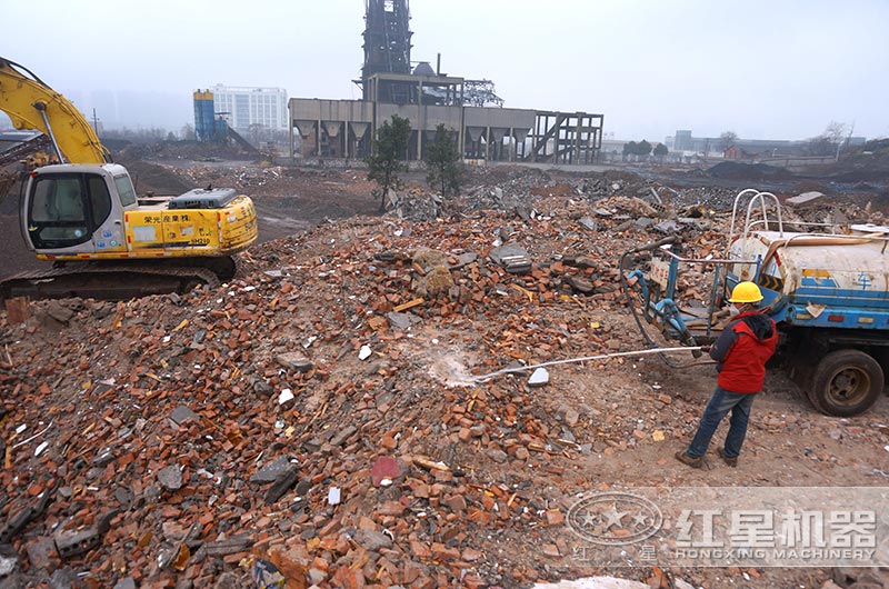 小型建筑垃圾处理厂赚钱吗？用什么破碎机好？