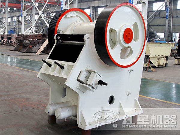 对比传统鄂破机，新一代欧版鄂式破碎机具有哪些优势？