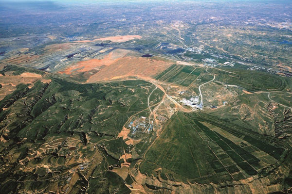 推动绿色矿山建设，红星破碎机厂家鼎力相助