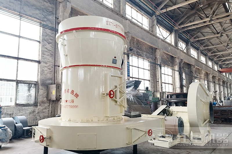 雷蒙磨设备型号参数及优势有哪些，用它制粉可达环保标准吗？